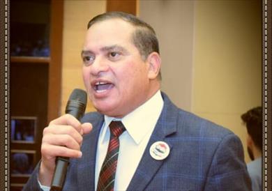 الدكتور أحمد عزيز